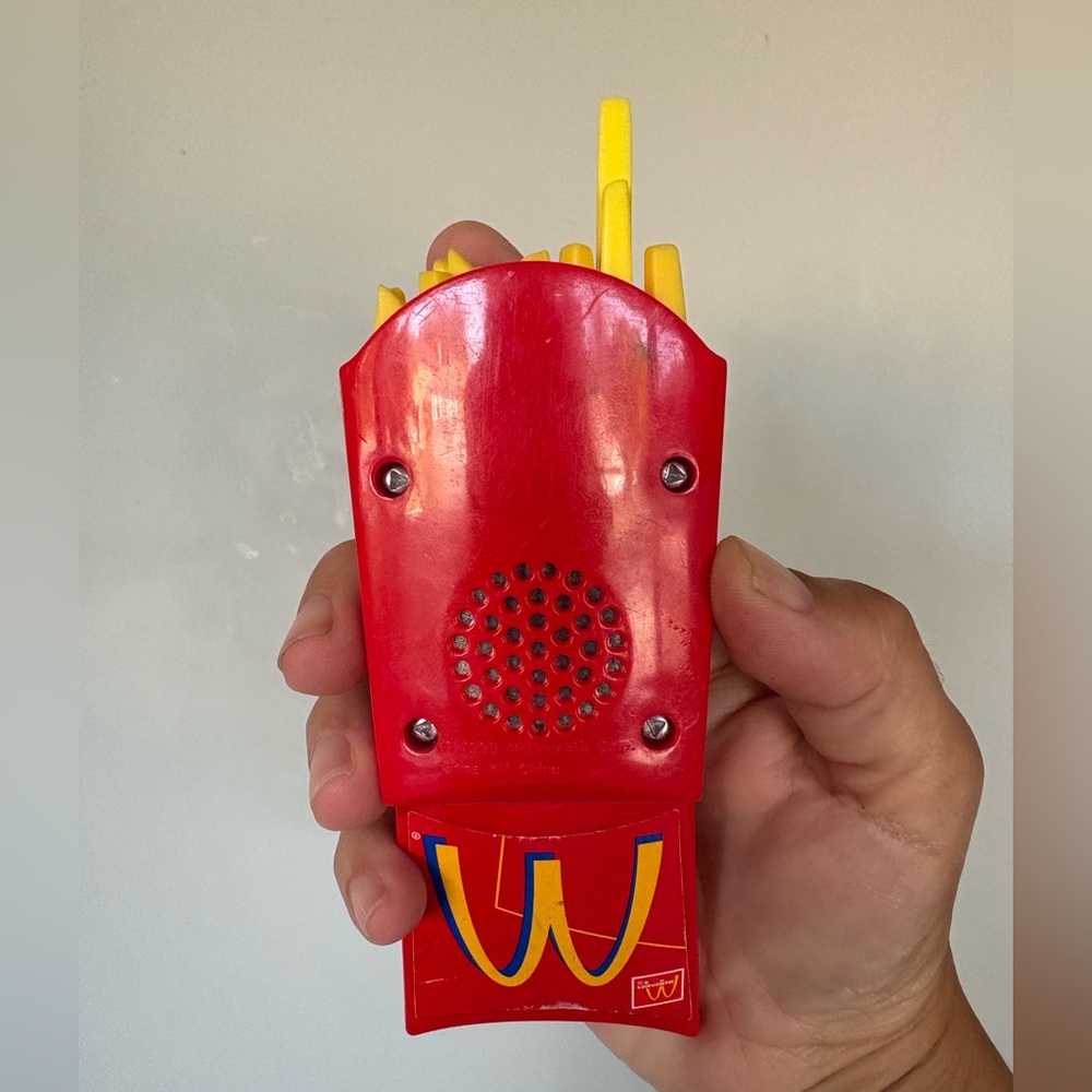 Vintage 1999 McDonald’s French Fries Talking Toy – Flip Phone Style 📞🍟 - Picture 4 of 9